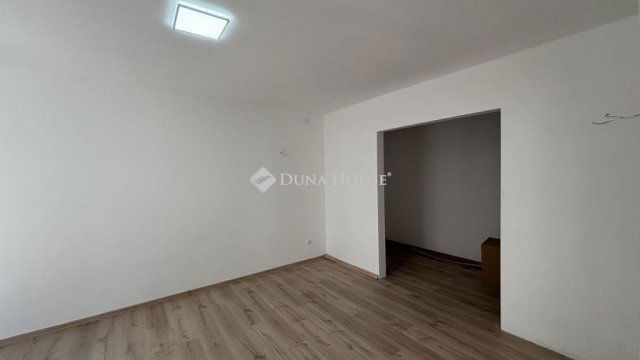 Eladó családi ház, Veszprémben 148 M Ft, 6 szobás