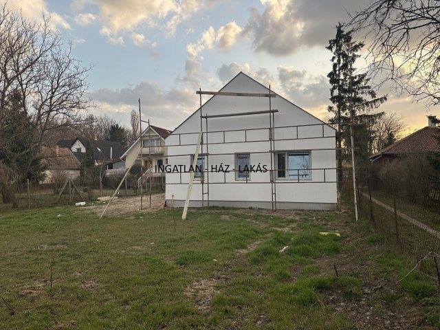 Eladó ikerház, Veresegyházon 120 M Ft, 4 szobás