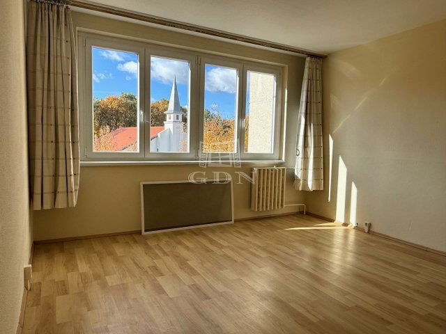 Eladó panellakás, Kecskeméten 46.9 M Ft, 2 szobás