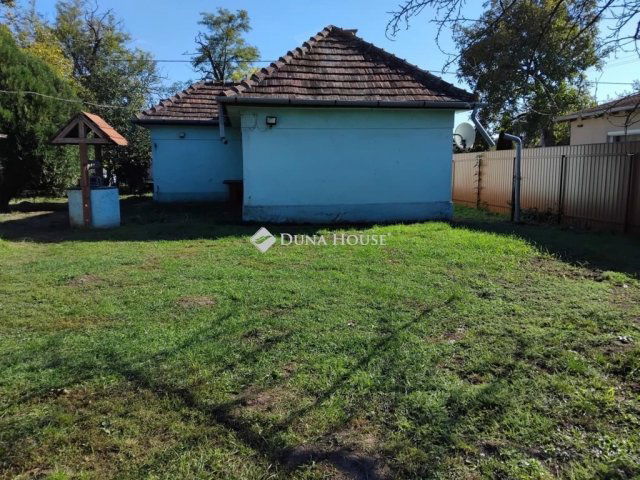 Eladó családi ház, Érden 52.9 M Ft, 2 szobás