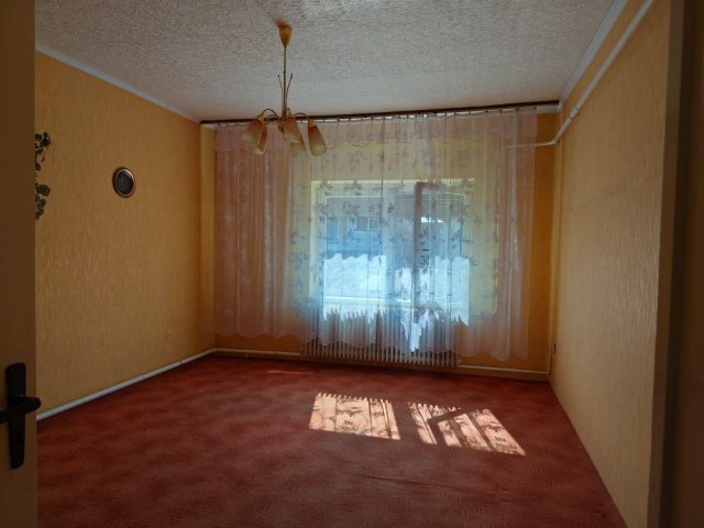 Eladó családi ház, Érsekcsanádon 69.9 M Ft, 4+2 szobás