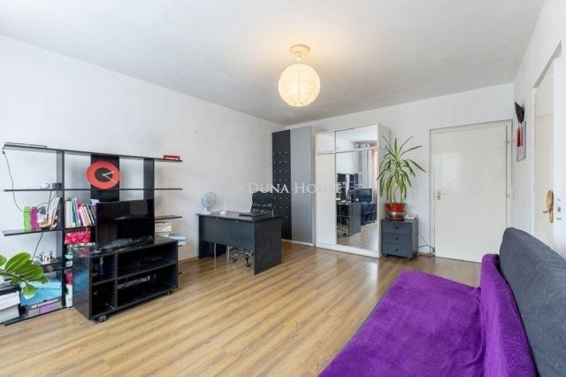 Eladó panellakás, Budapesten, VIII. kerületben 74.9 M Ft