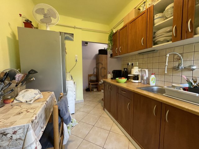 Eladó téglalakás, Gyöngyösön 37 M Ft, 2 szobás