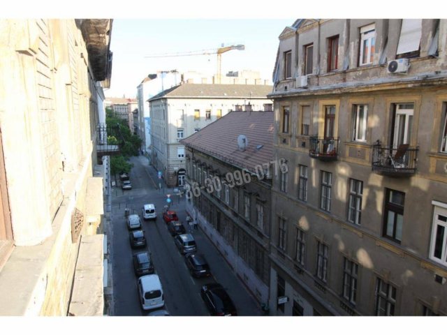 Eladó téglalakás, Budapesten, VII. kerületben, Csengery utcában