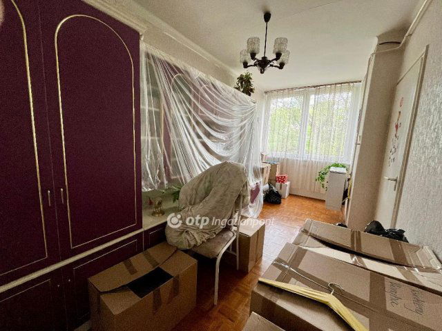 Eladó téglalakás, Nyíregyházán 45.5 M Ft, 2+1 szobás