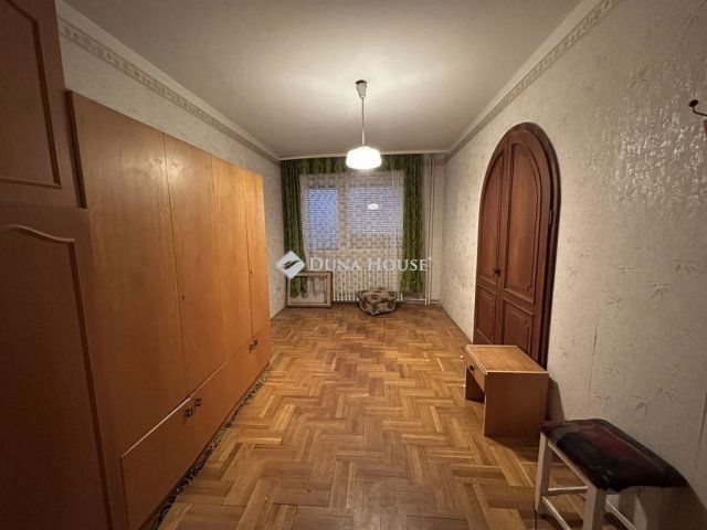 Eladó családi ház, Szegeden 199 M Ft, 7 szobás