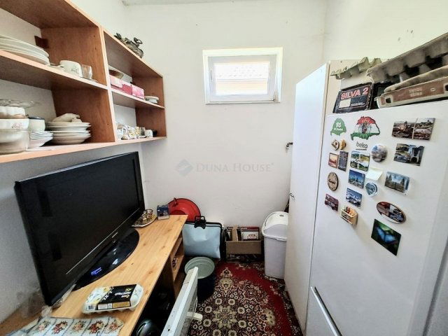 Eladó családi ház, Sándorfalván 65 M Ft, 4 szobás