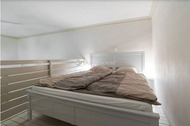 Kiadó téglalakás, albérlet, Budapesten, VI. kerületben