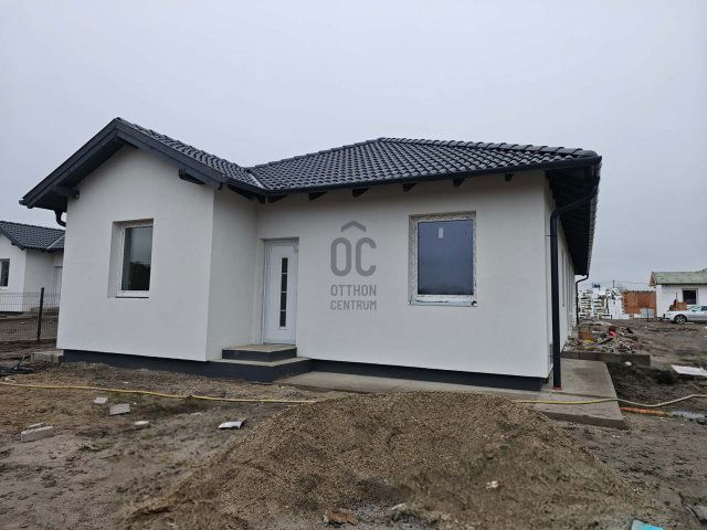 Eladó családi ház, Kiskunlacházán 71 M Ft, 4 szobás