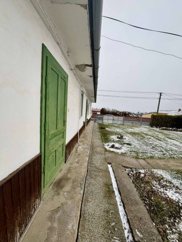 Eladó családi ház, Töttösön 18.5 M Ft, 4+1 szobás