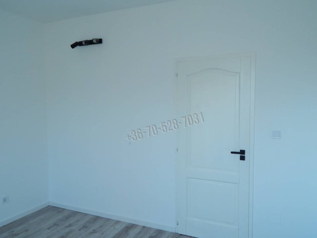 Eladó téglalakás, Tatán 52 M Ft, 2+1 szobás