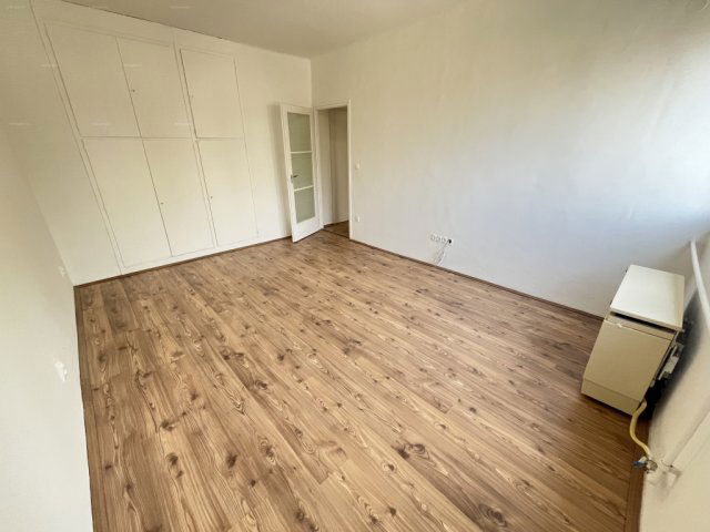 Eladó téglalakás, Kaposváron, Léva közben 27.9 M Ft, 1 szobás