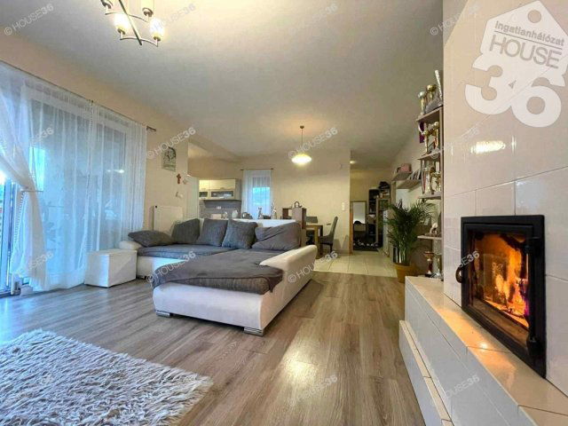 Eladó családi ház, Ballószögön 84.99 M Ft, 4 szobás