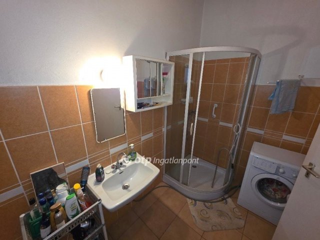 Eladó családi ház, Tiszacsegén 25 M Ft, 3 szobás