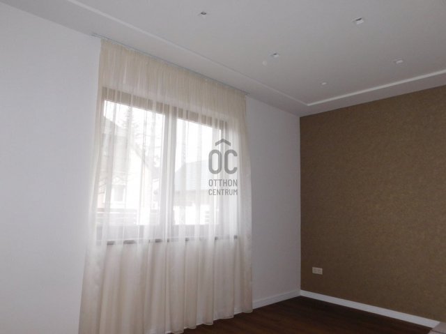 Eladó családi ház, Ceglédbercelen 195 M Ft, 4 szobás