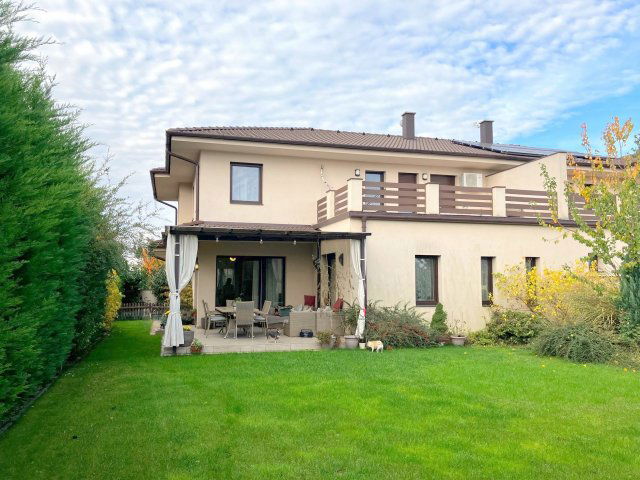 Eladó ikerház, Nyíregyházán 154.9 M Ft, 5 szobás