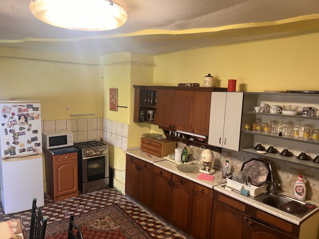 Eladó családi ház, Kömlődön 49.99 M Ft, 3+1 szobás