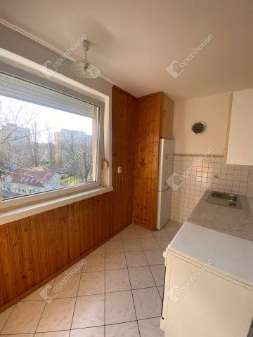 Kiadó panellakás, albérlet, Győrött 160 E Ft / hó, 3 szobás