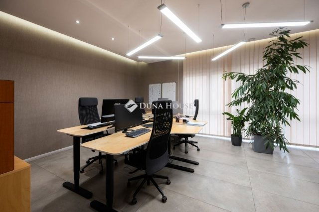 Eladó iroda, Debrecenben 270 M Ft / költözzbe.hu