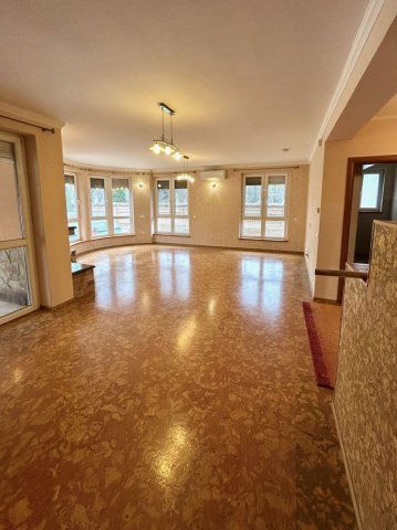 Kiadó családi ház, albérlet, Debrecenben 700 E Ft / hó