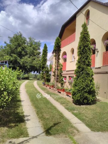 Eladó családi ház, Nyírmadán 42.5 M Ft, 4+1 szobás