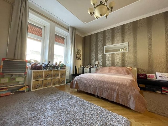 Eladó téglalakás, Budapesten, VII. kerületben, Garay utcában