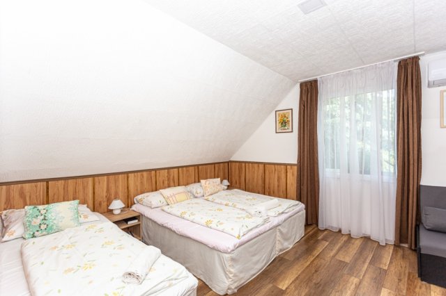 Eladó hotel, Abaligeten 139 M Ft, 8 szobás / költözzbe.hu