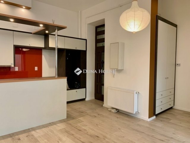 Eladó téglalakás, Budapesten, XIII. kerületben 67.5 M Ft