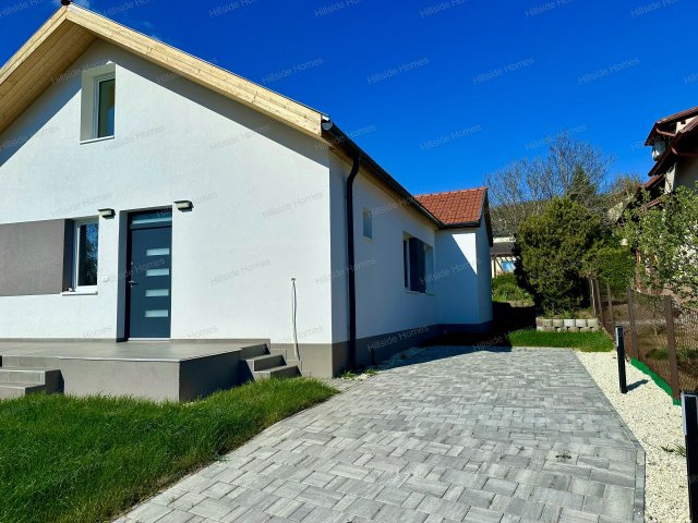 Eladó családi ház, Telkin 175 M Ft, 4 szobás