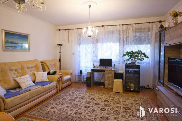 Eladó családi ház, Hódmezővásárhelyen 105 M Ft, 4 szobás