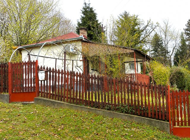 Eladó nyaraló, Fonyódon 45 M Ft, 3 szobás / költözzbe.hu