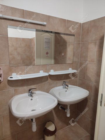 Kiadó téglalakás, albérlet, Tatán 560 E Ft / hó, 4 szobás