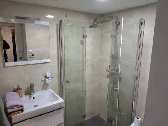 Eladó családi ház, Gönyűn 89 M Ft, 3 szobás