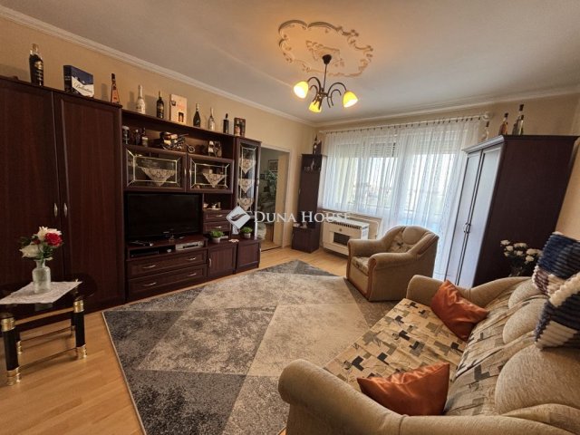 Eladó téglalakás, Debrecenben 53.99 M Ft, 2 szobás