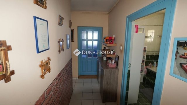 Eladó családi ház, Zalaegerszegen 89.9 M Ft, 5 szobás