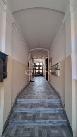 Eladó téglalakás, Székesfehérvárott 64 M Ft, 3 szobás