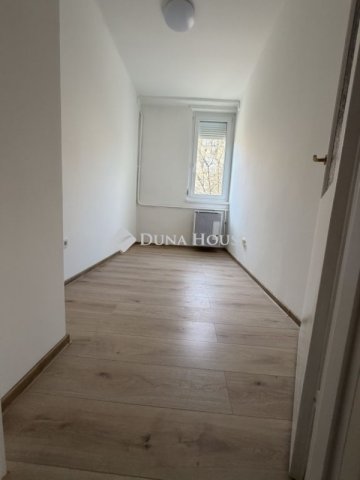 Eladó téglalakás, Hódmezővásárhelyen 42.5 M Ft, 2 szobás