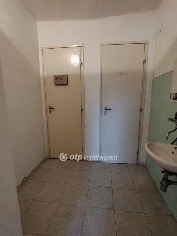 Eladó családi ház, Szőkéden 23 M Ft, 3 szobás