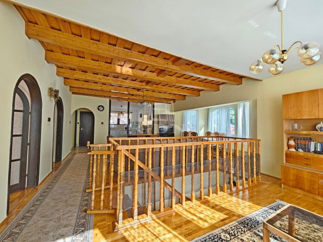 Eladó családi ház, Miskolcon 94.9 M Ft, 7 szobás