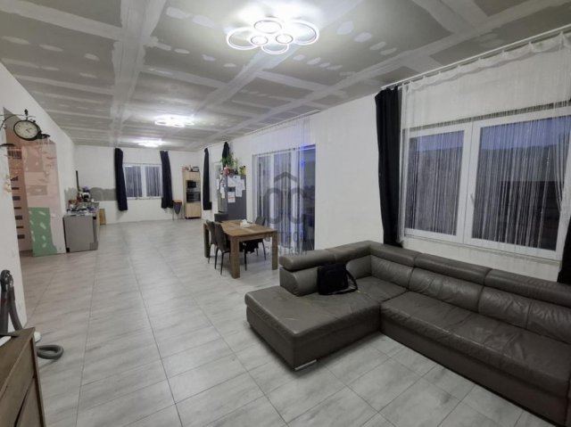 Eladó családi ház, Nagykátán 87.5 M Ft, 5 szobás