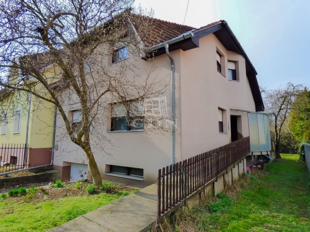 Eladó ikerház, Budapesten, XVI. kerületben 164.9 M Ft, 5 szobás