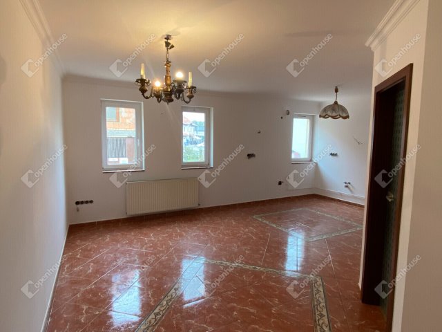 Eladó téglalakás, Mosonmagyaróváron 52.99 M Ft, 2 szobás