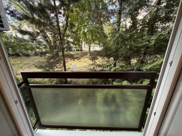 Kiadó panellakás, albérlet, Solymáron 265 E Ft / hó, 2+1 szobás
