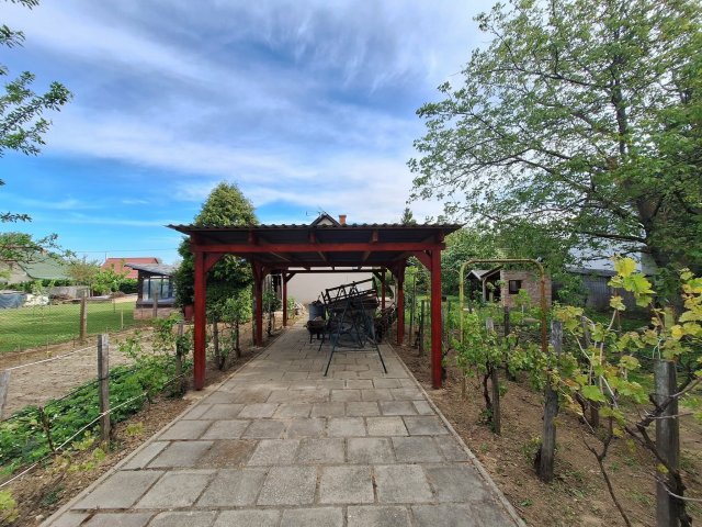 Eladó nyaraló, Szolnokon 19.8 M Ft, 1+1 szobás