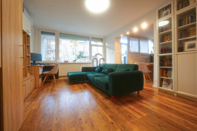 Eladó téglalakás, Budapesten, XII. kerületben 170 M Ft, 3 szobás