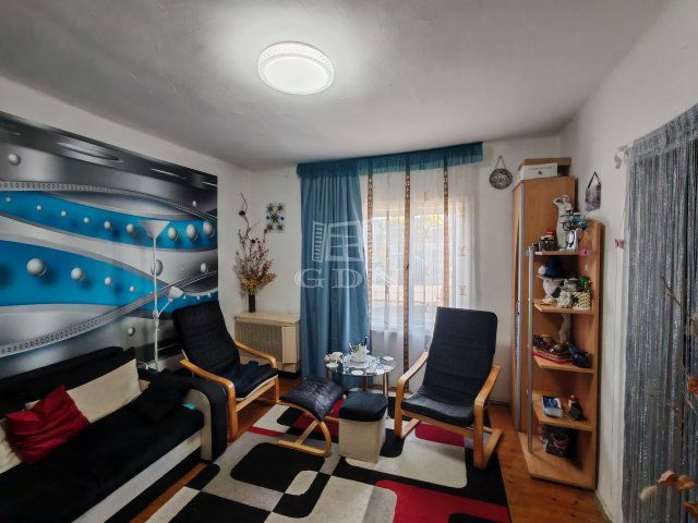 Eladó családi ház, Vecsésen 99 M Ft, 2+3 szobás