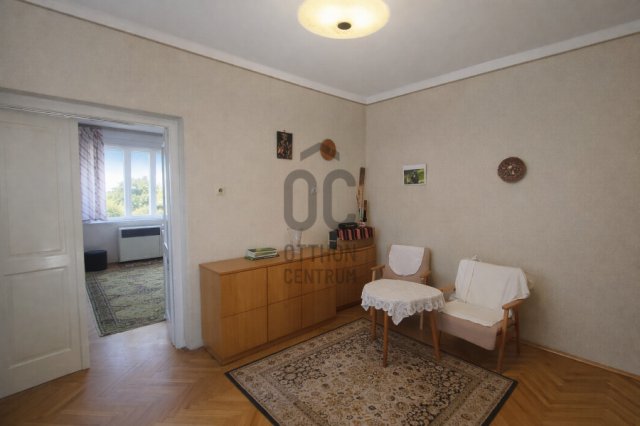 Eladó családi ház, Komáromban 29.9 M Ft, 2 szobás