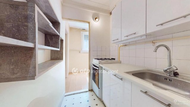 Eladó panellakás, Miskolcon 21 M Ft, 1+1 szobás