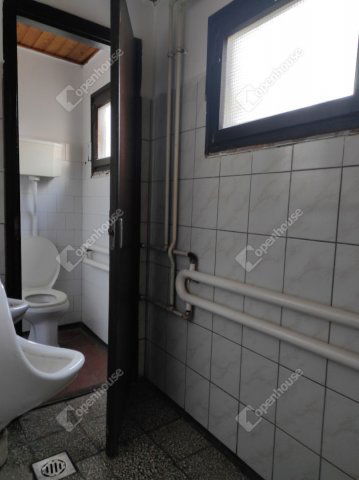 Eladó családi ház, Banán 60 M Ft, 3 szobás