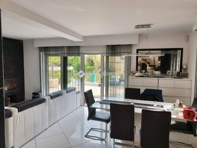 Eladó családi ház, Dunakeszin 114.9 M Ft, 3+1 szobás